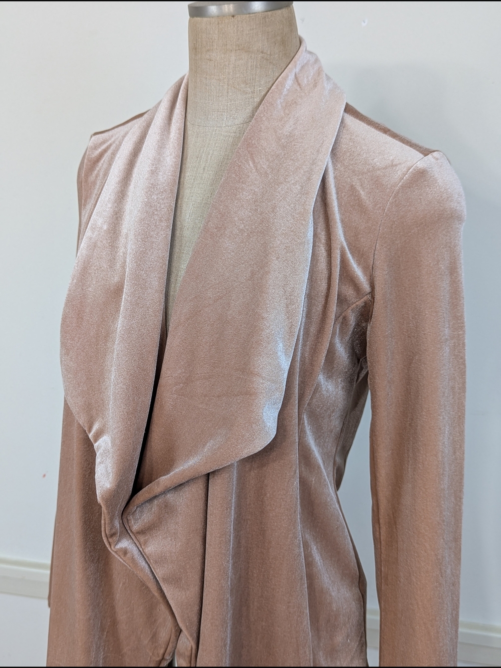 Women's Draped Tuxedo Cut Velvet Blazer - Blush Pink - Like New